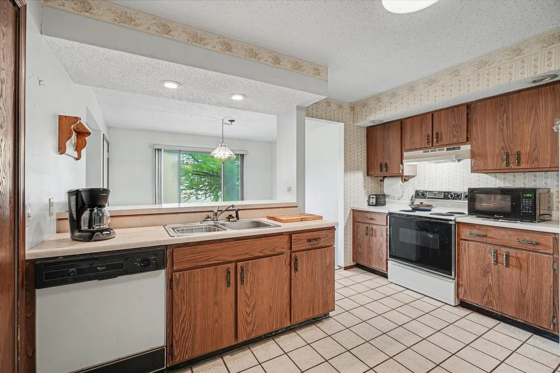 Photo of 711 Higgins Road