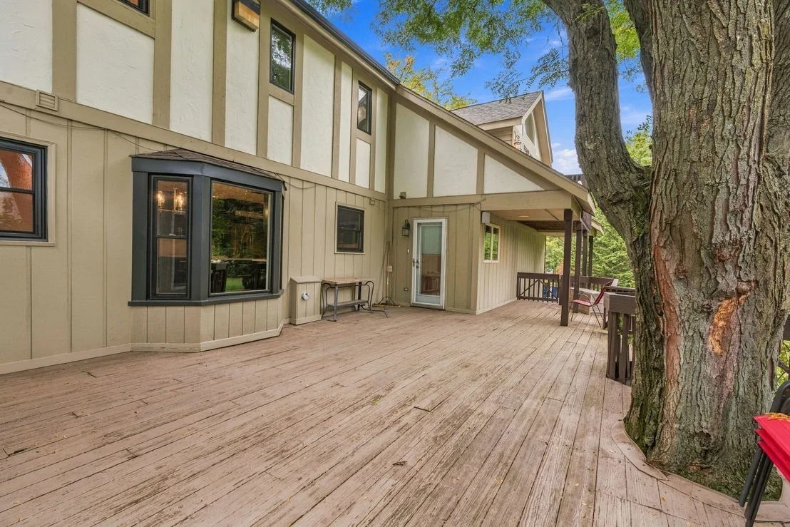 Photo of 1221 W Sable Drive