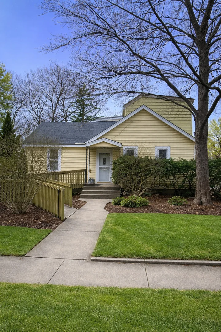 Photo of 818 Bach Street