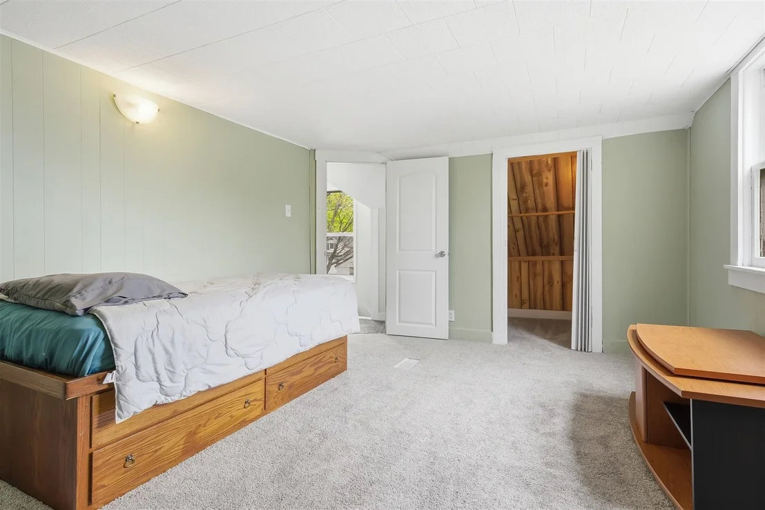 Photo of 357 W 3rd Street