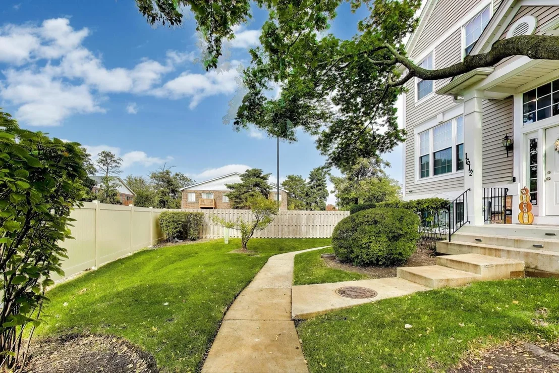 Photo of 1612 Fox Run Drive