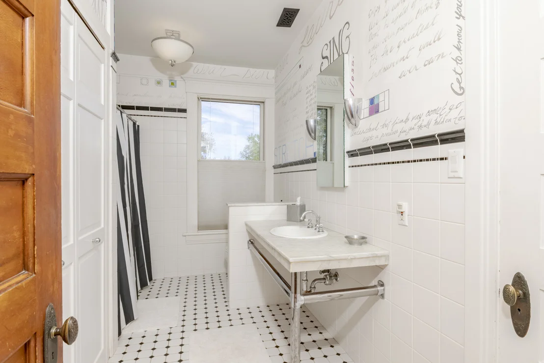 Photo of 5 Broadway Place