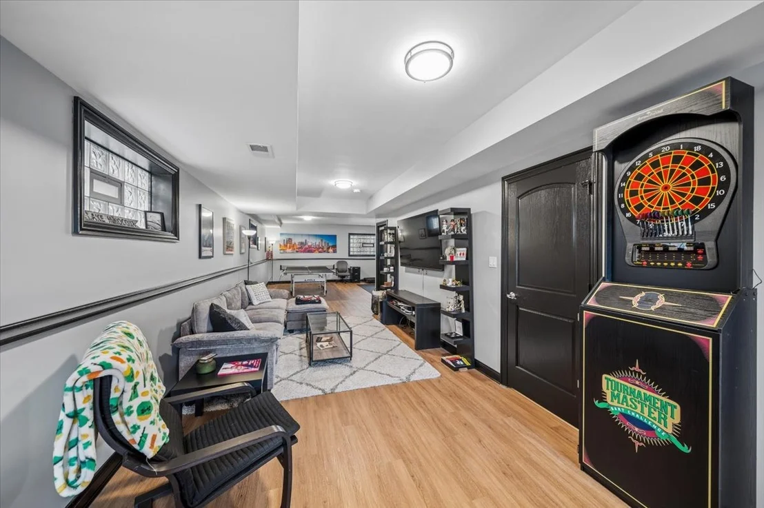 Photo of 6829 W 64th Place