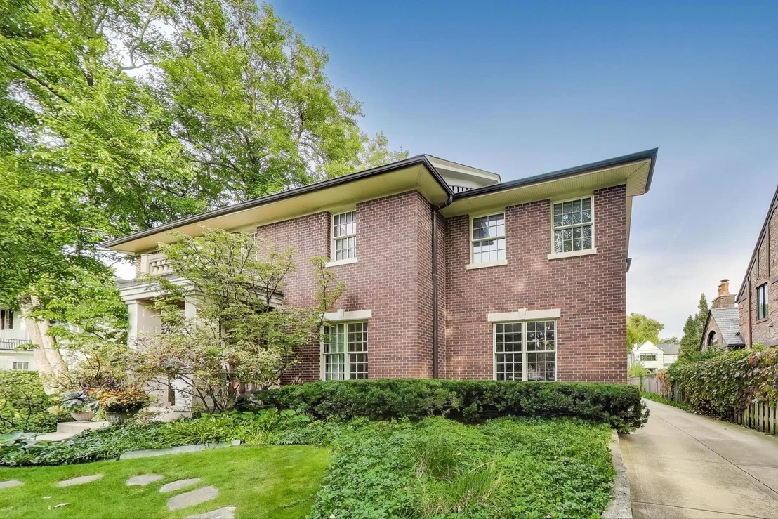 Photo of 547 JACKSON Avenue