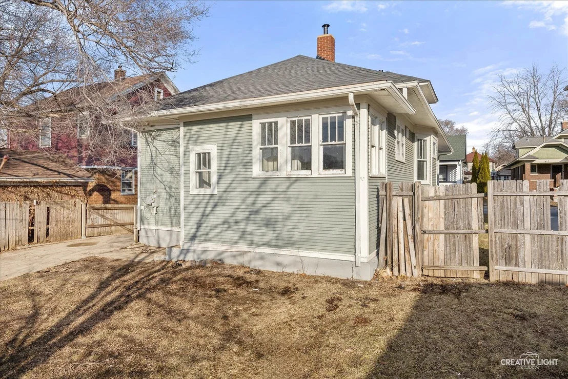 Photo of 408 Bowen Court