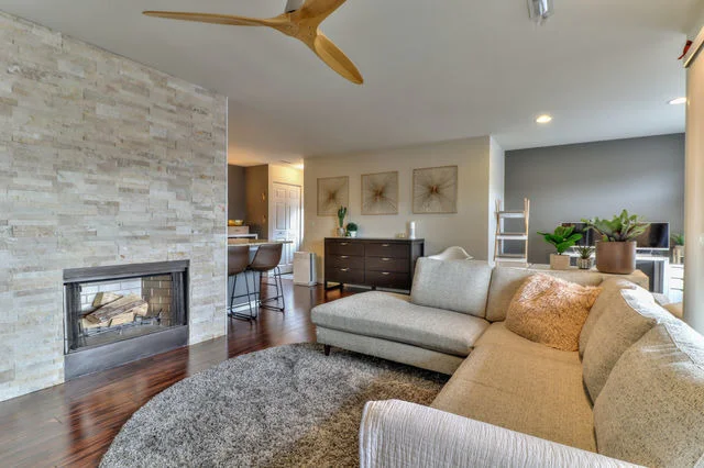 Photo of Unit 207 at 2404 Windward Boulevard