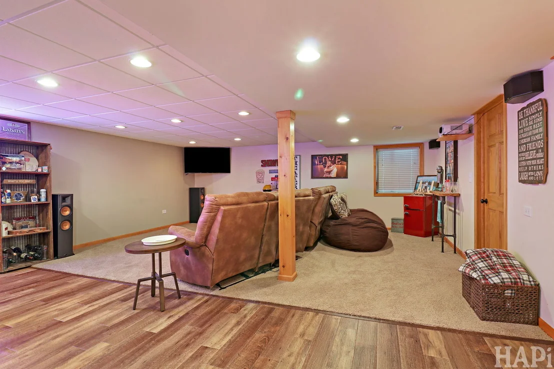 Photo of 326 Garrison Circle