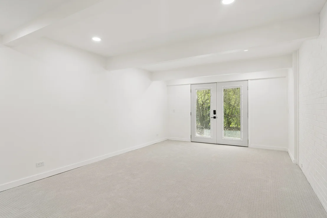 Photo of 6739 Lakeridge Drive
