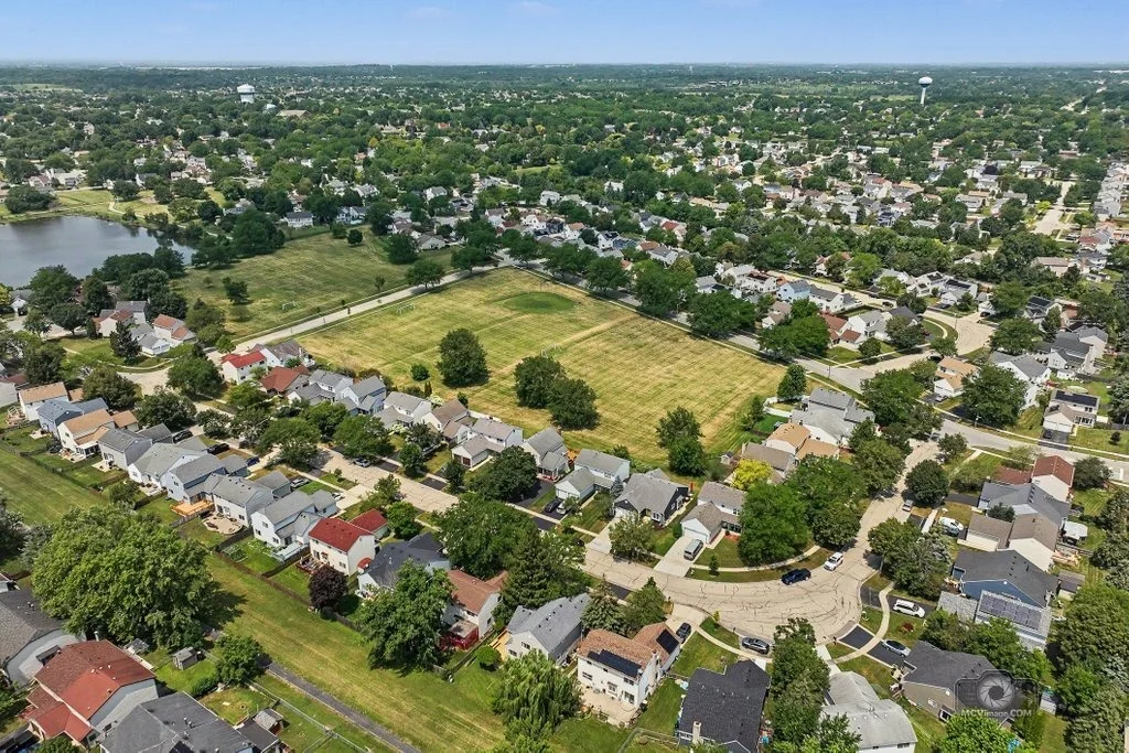 Photo of 1841 Grosse Pointe Circle