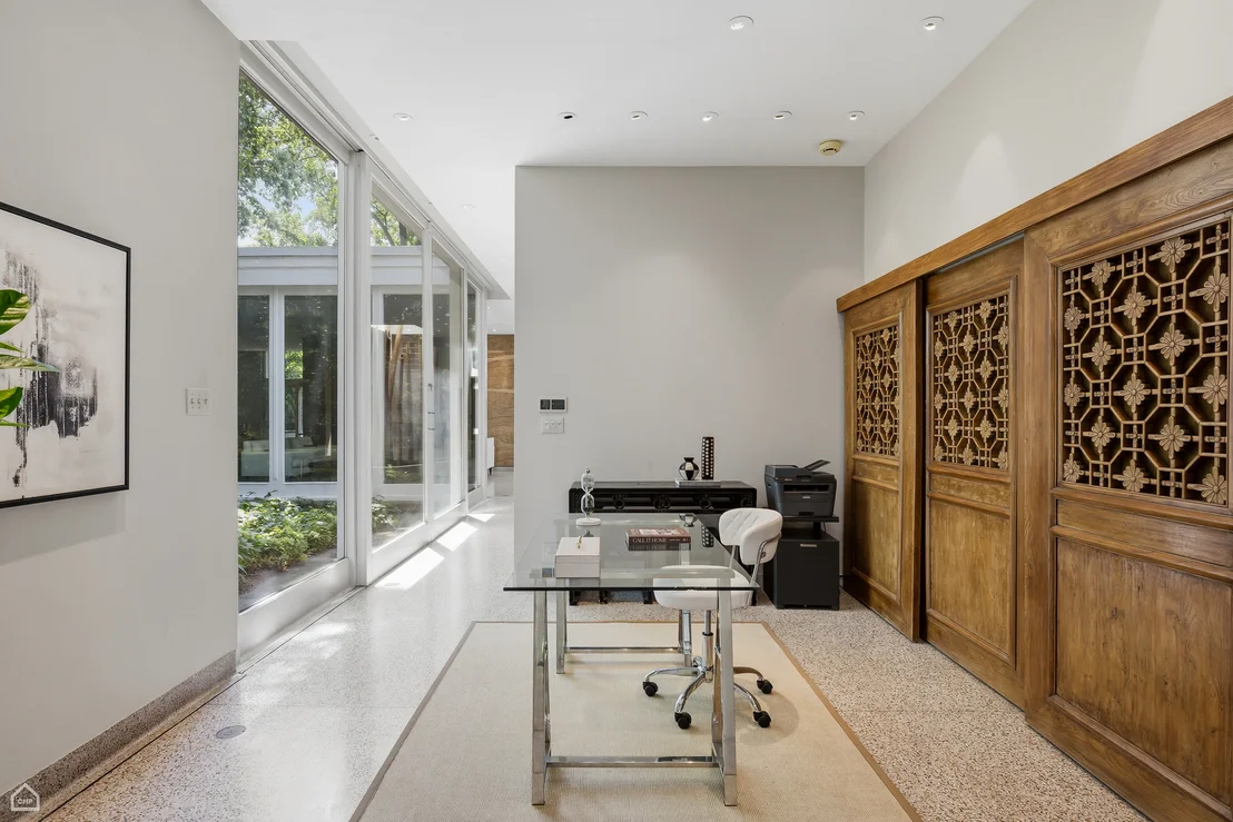 Photo of 1540 Grant Road