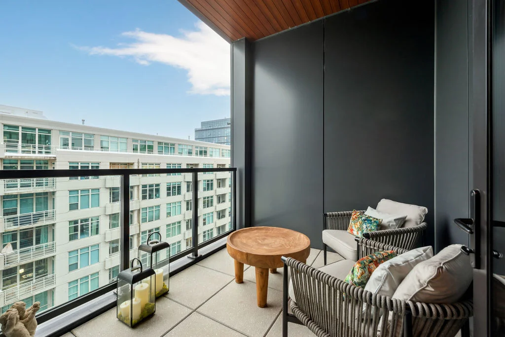 Photo of Unit 802 at 900 W Washington Boulevard