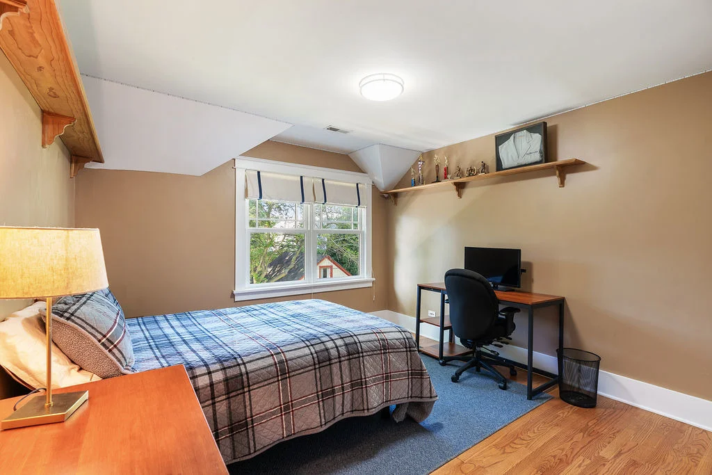 Photo of 216 4th Street