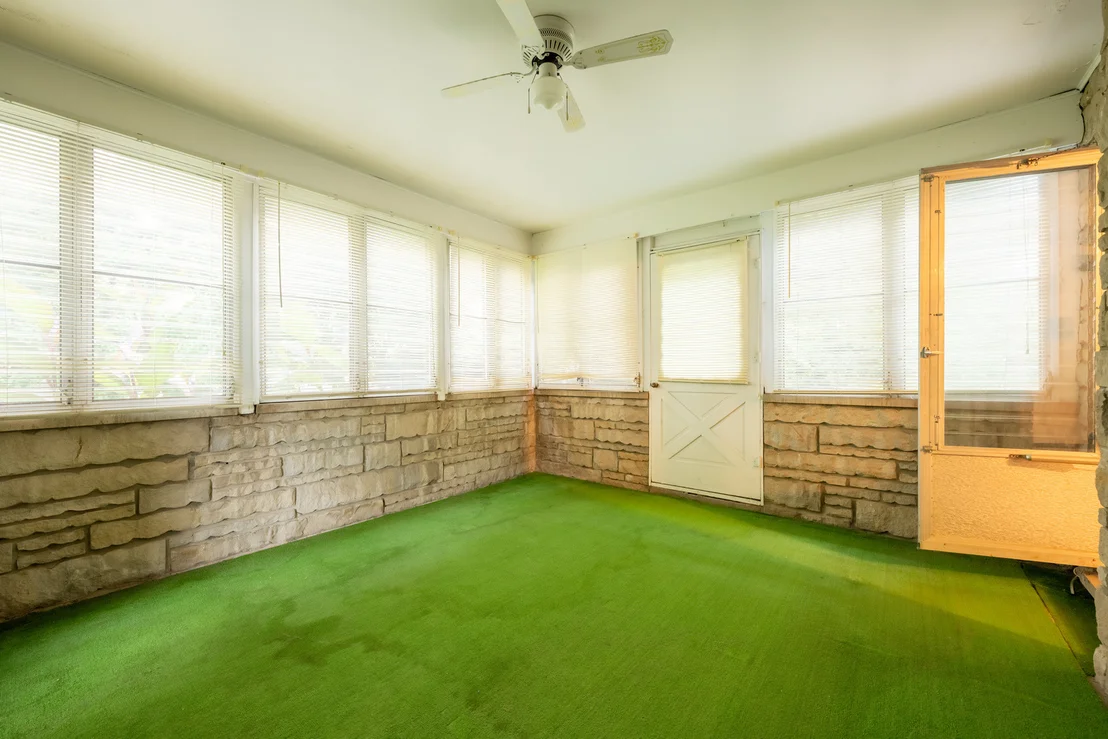 Photo of 801 Oakcrest Drive