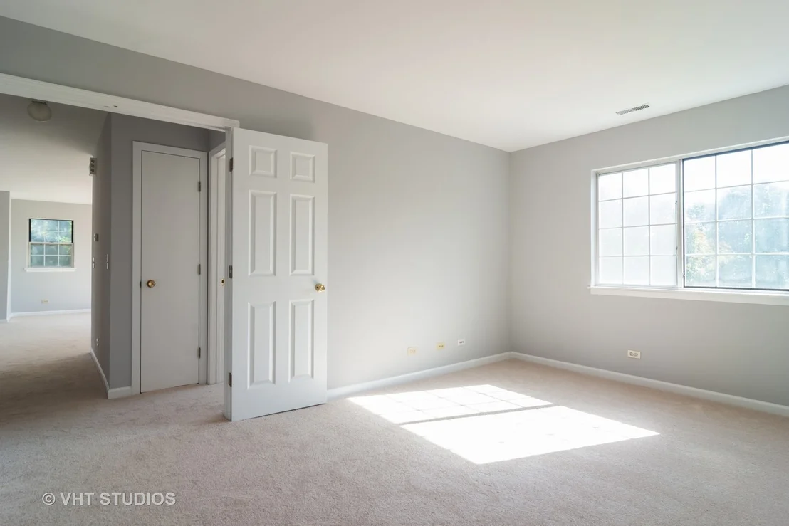 Photo of Unit 2004 at 2004 WINDEMERE Circle