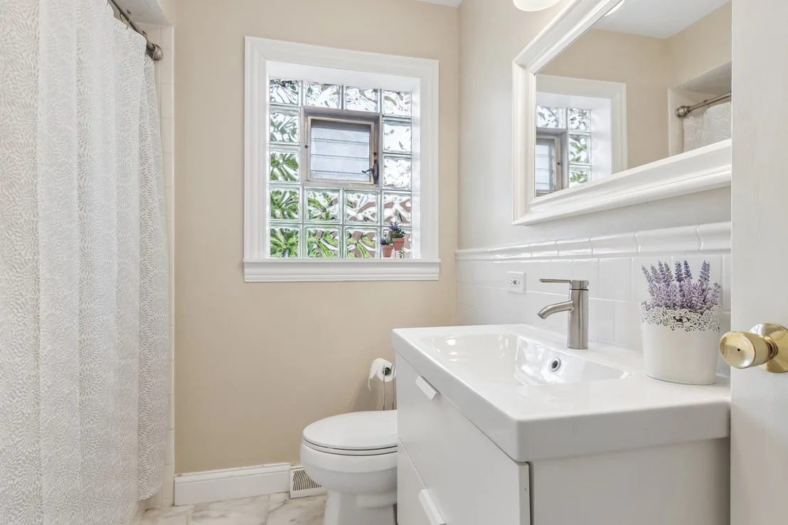 Photo of 205 Glenview Road