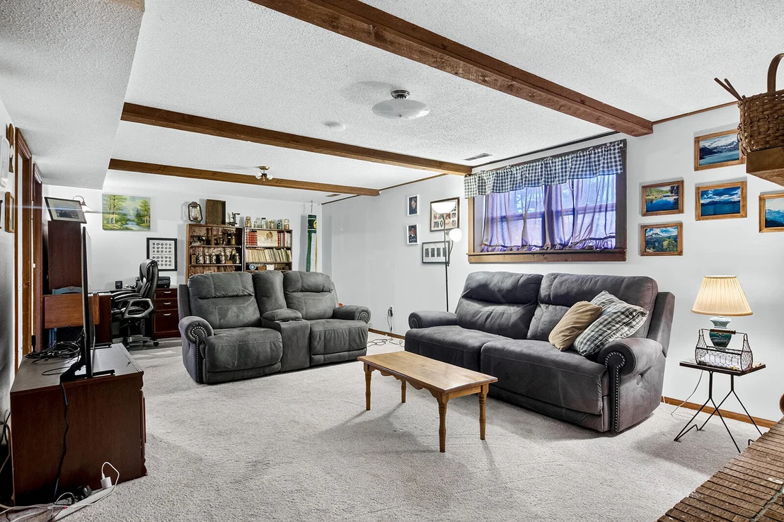 Photo of 8586 Yellowstone Drive