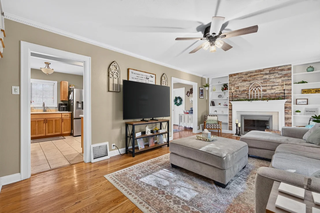 Photo of 345 Rolfe Road