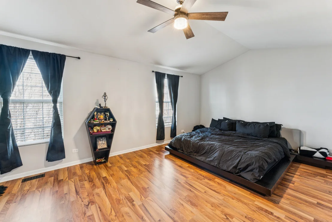 Photo of 464 Valentine Way