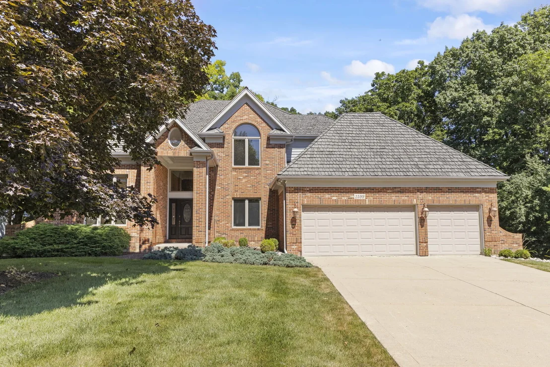 Photo of 1599 Far Hills Drive