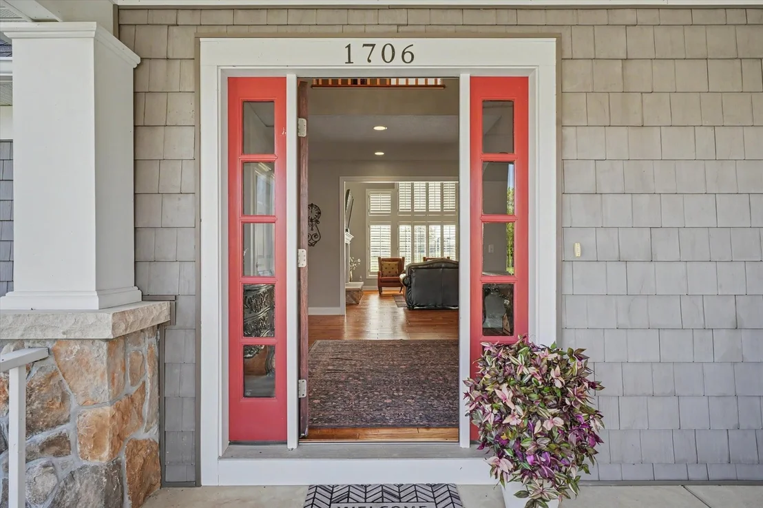 Photo of 1706 Mullikin Drive