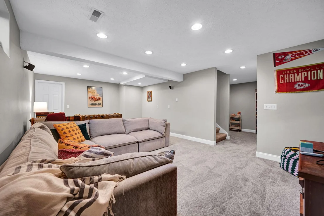 Photo of 2106 Foxtail Road