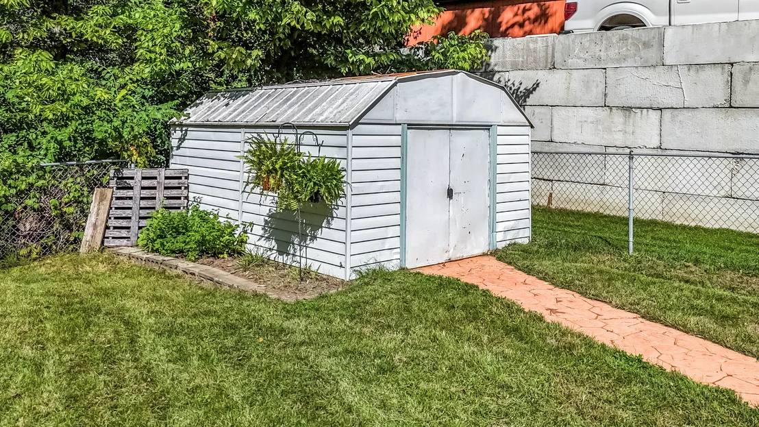 Photo of 804 Bratton Avenue