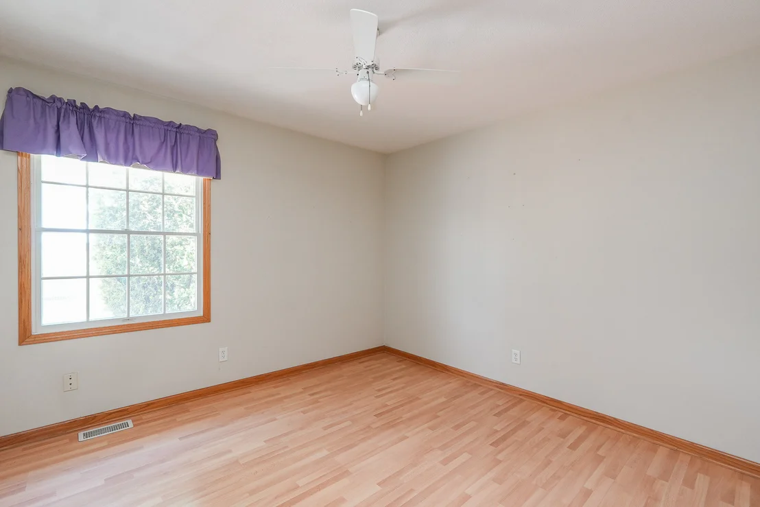 Photo of 671 Diversatech Drive N