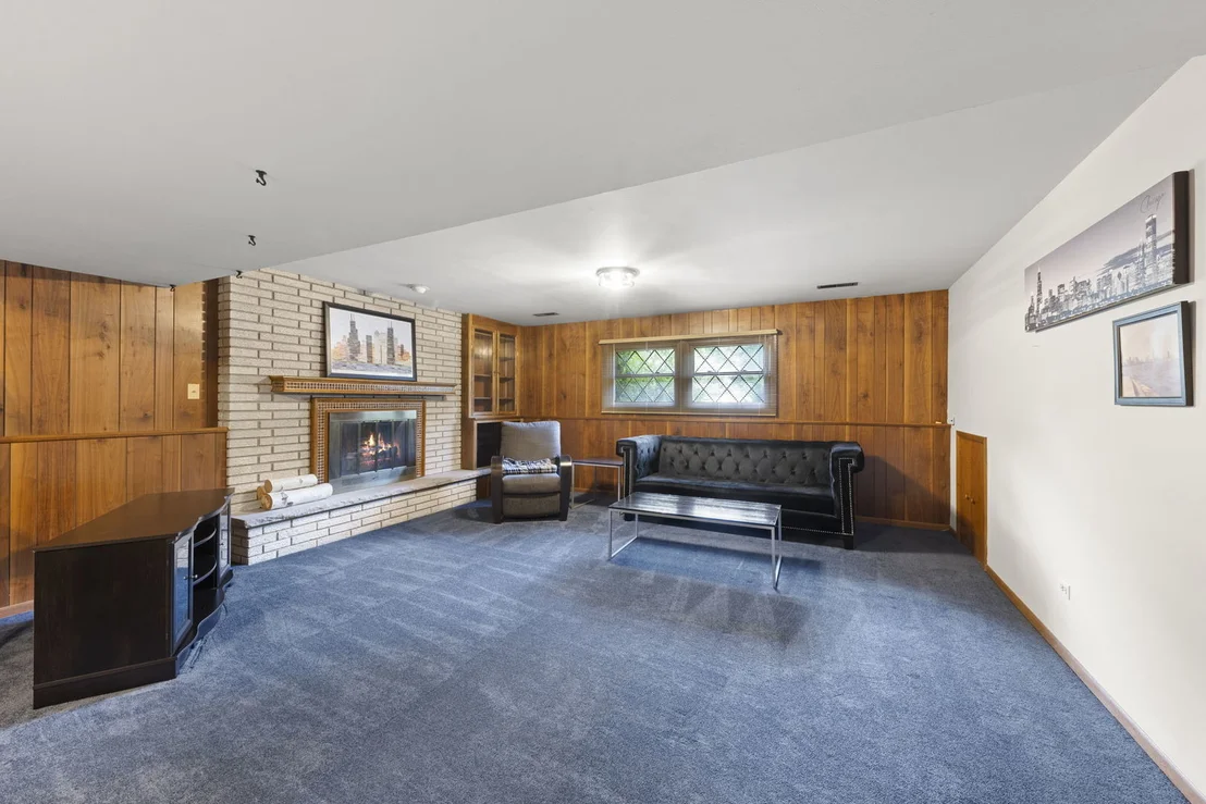 Photo of 403 W Harding Road