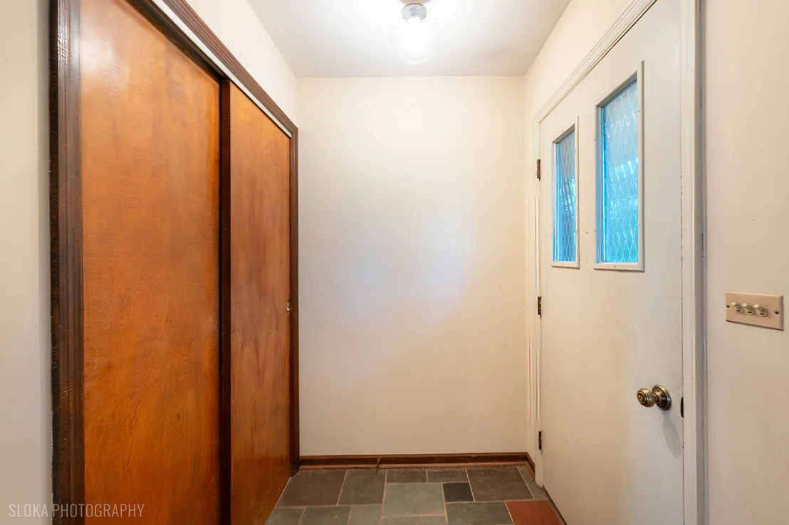 Photo of 6914 Meadow Drive