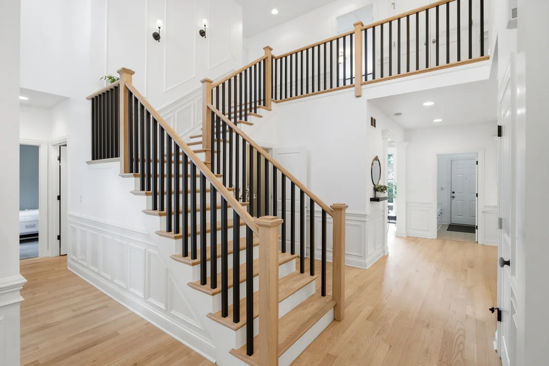Photo of 899 Edgewood Drive