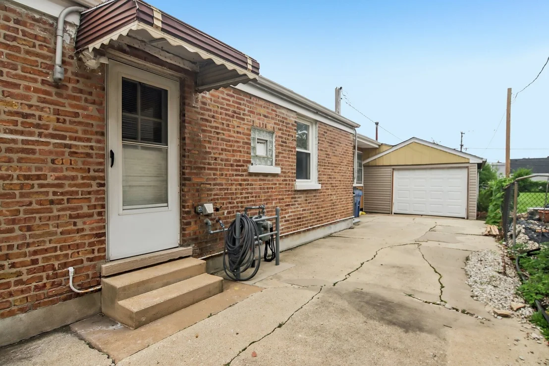 Photo of 9226 Crescent Drive