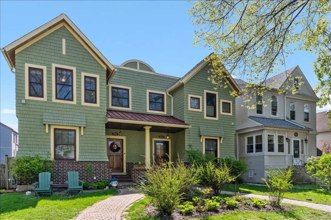 Photo of 1941 Wesley Avenue