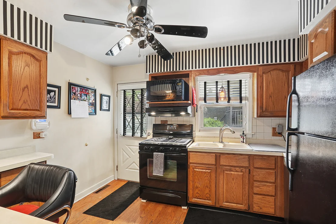 Photo of 2929 W 102nd Place