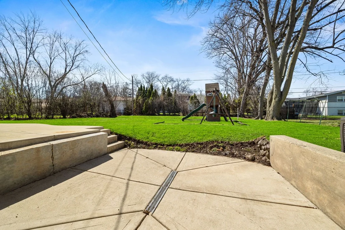 Photo of 215 HIBBARD Road