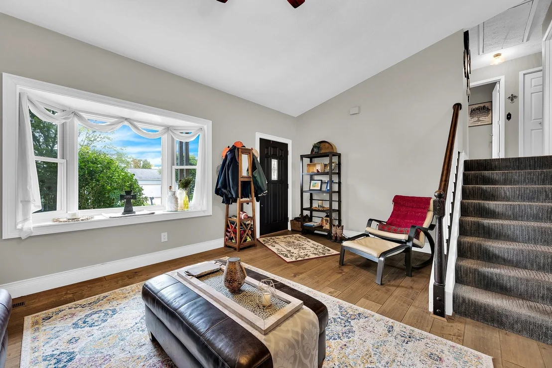 Photo of 302 Carriage Hills Road