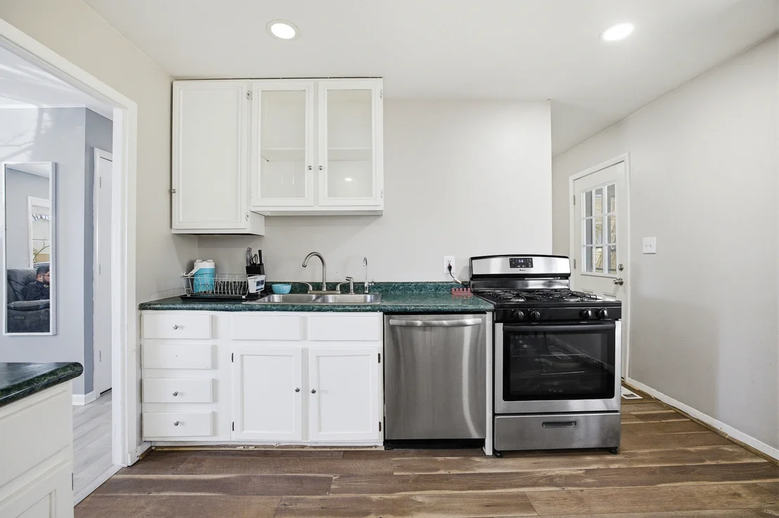 Photo of 205 Villa Road