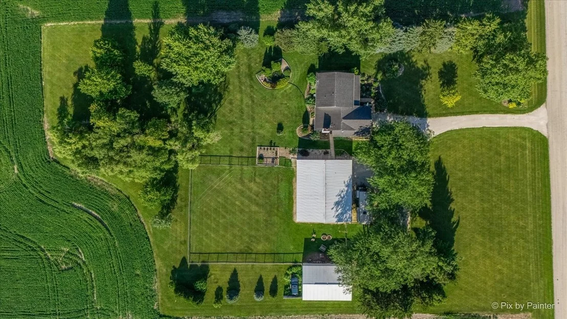 Photo of 49W972 Peterson Road