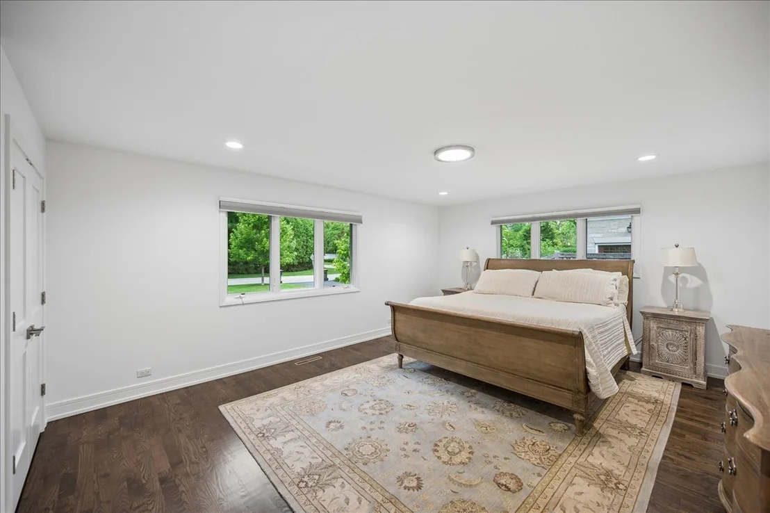 Photo of 920 Pine Tree Lane