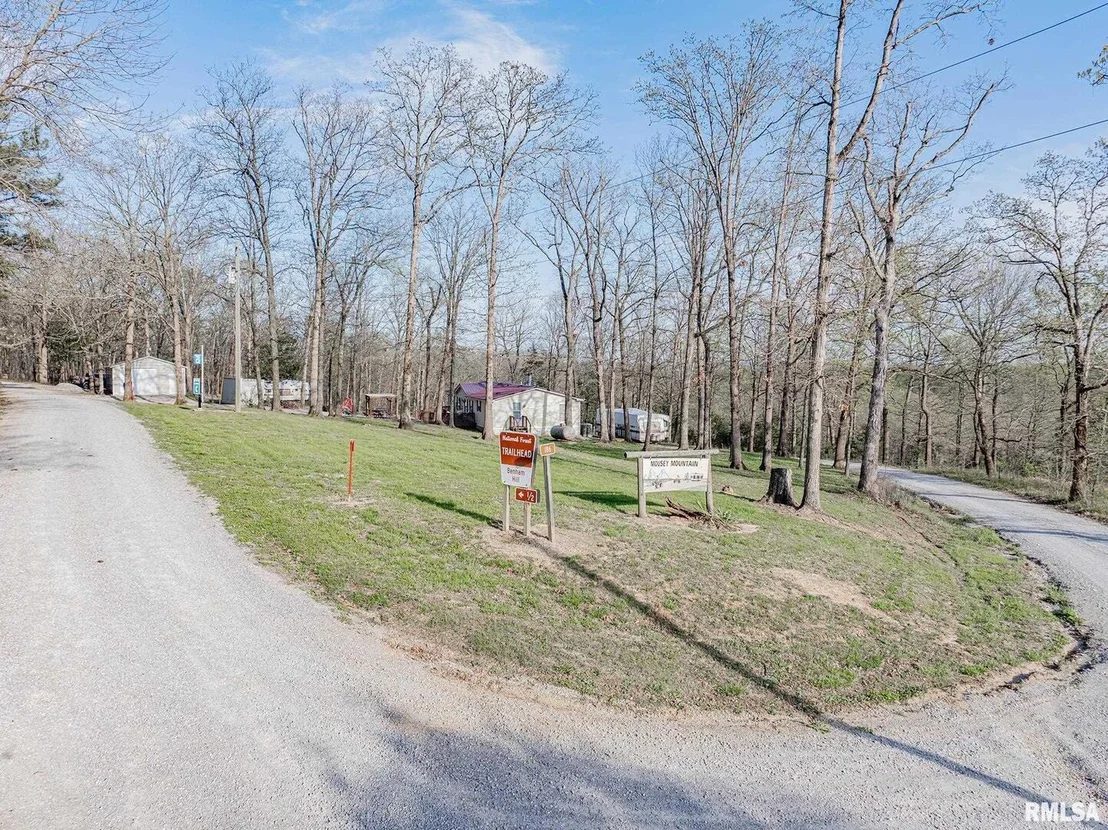 Photo of 565 Dutton Chapel Road