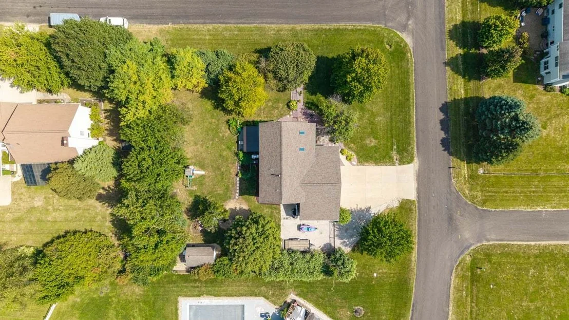 Photo of 19598 Nottingham Drive