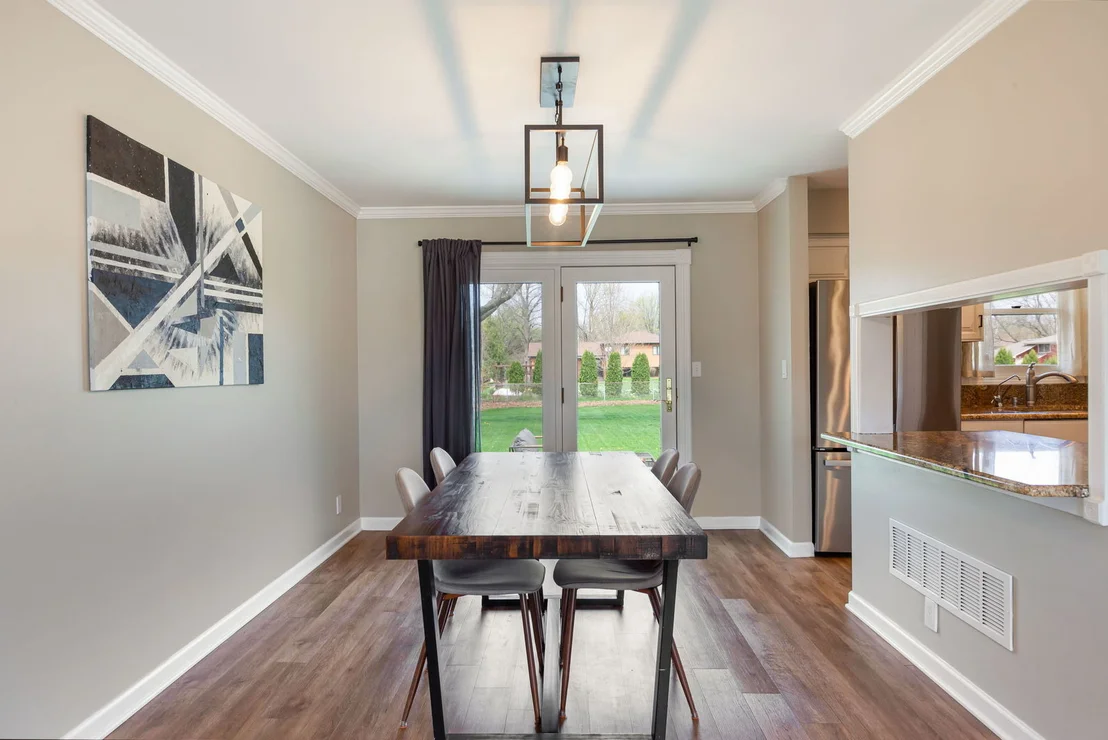 Photo of 29W332 Mark Drive