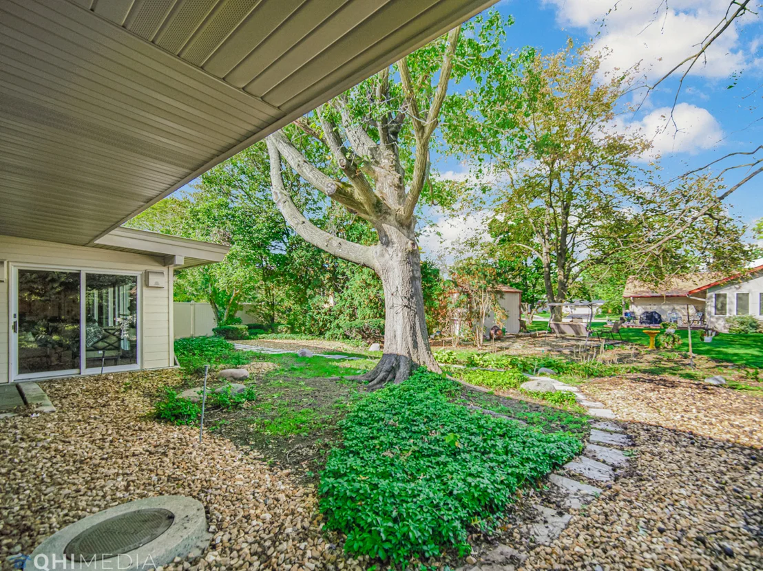 Photo of 2333 Golfview Lane