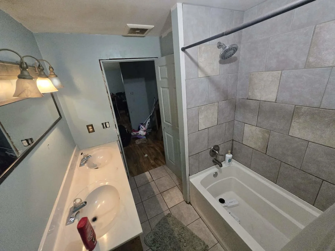 Photo of 2313 Richards Lane