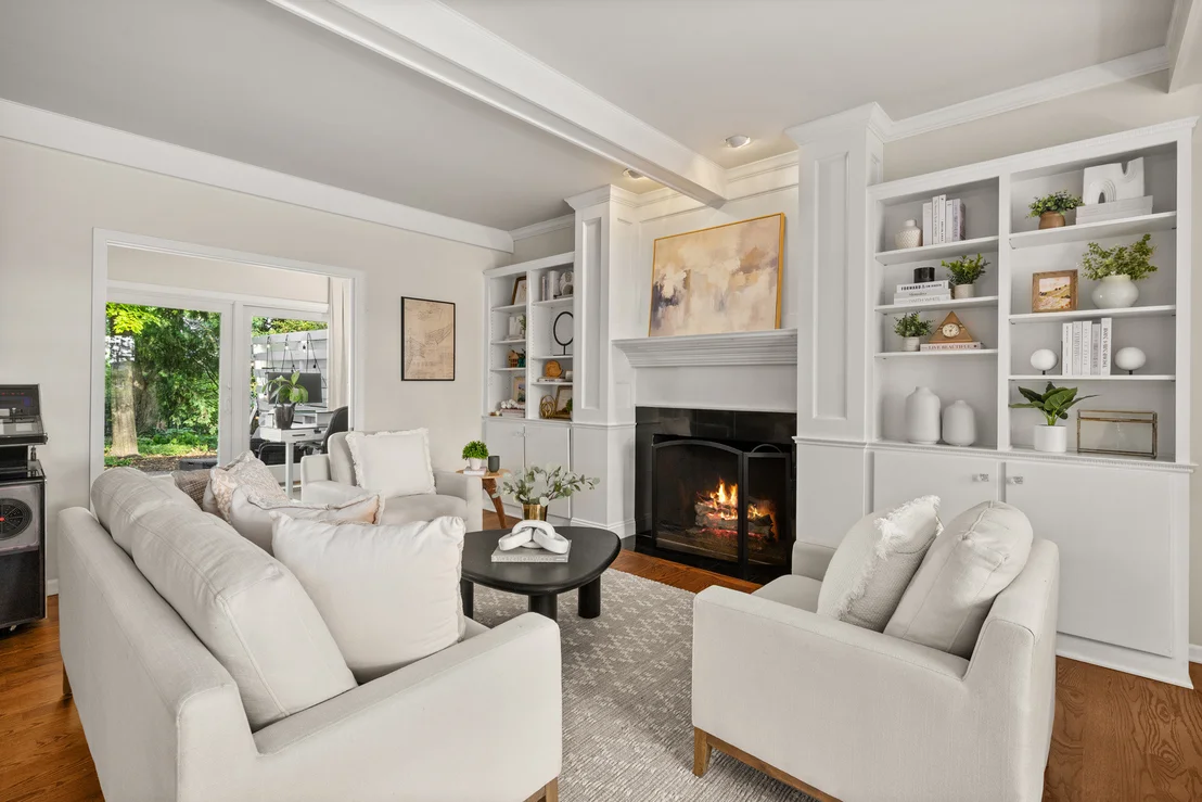 Photo of 301 Willow Lane