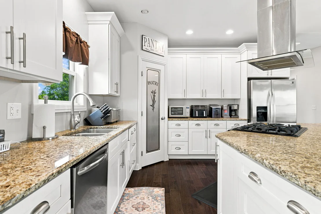 Photo of 710 Pheasant Lane