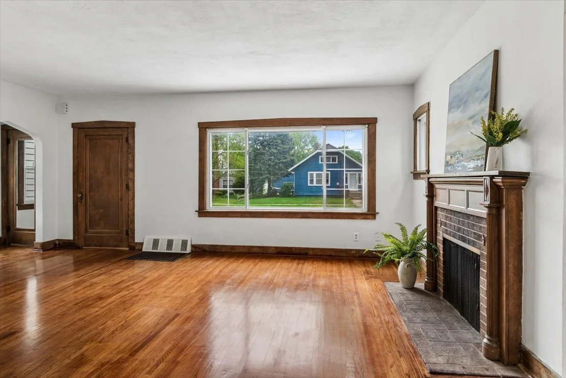 Photo of 747 Watson Street