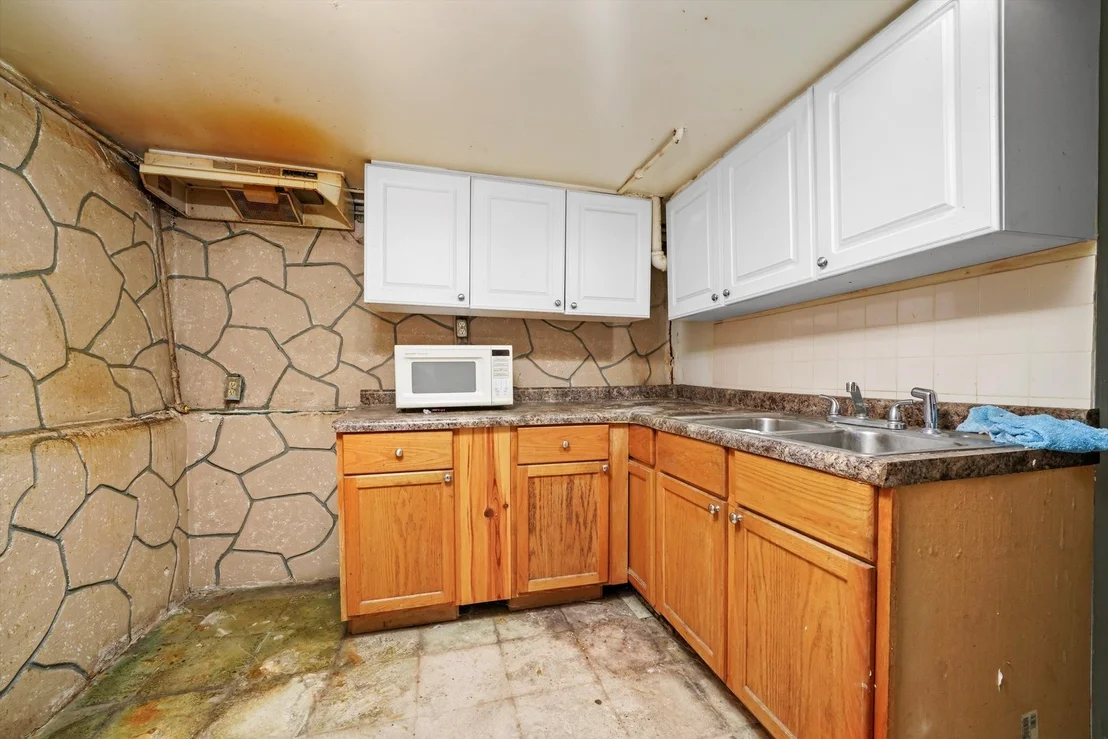 Photo of 5512 W WRIGHTWOOD Avenue