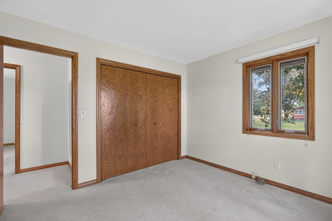 Photo of 5 N Acres Drive