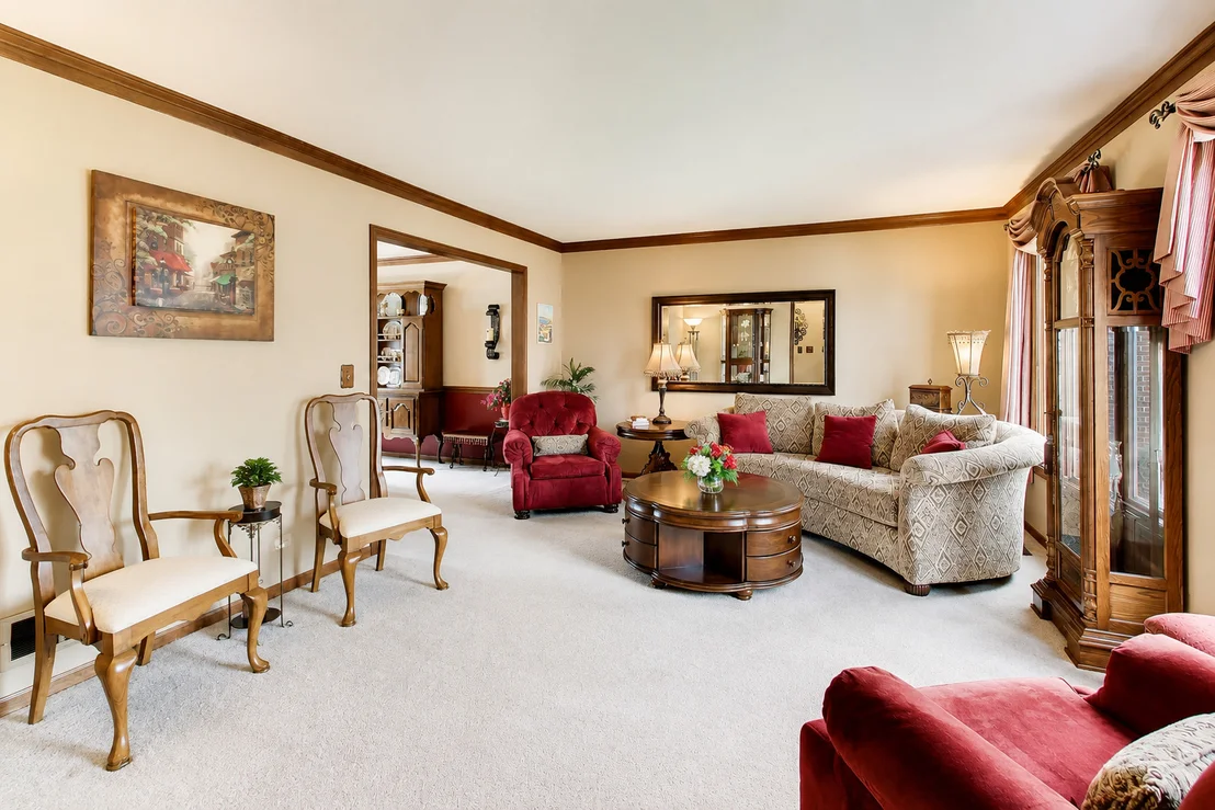Photo of 1265 N Scarlet Drive