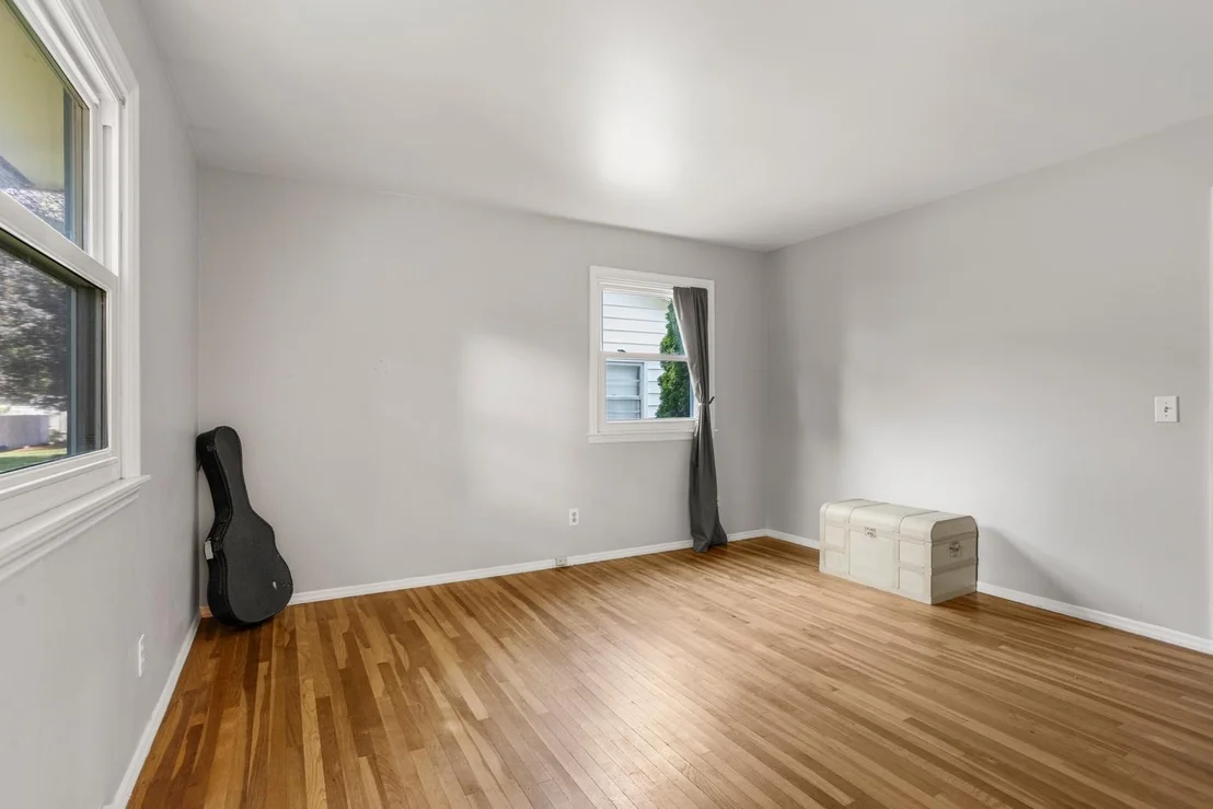 Photo of 2305 GLENOAK Drive